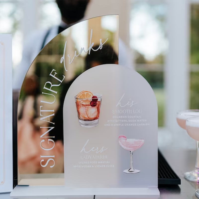 ゴールドミラーウェディングバーメニューサイン、シグネチャード - Cocktail Recipe Book のレビューと価格